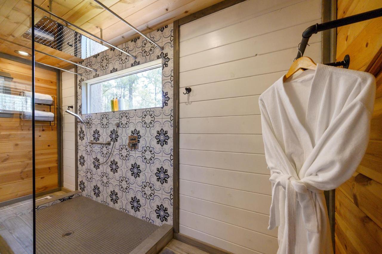 Convenient Romantic Hot Tub Bbq 3-Night Special! Broken Bow Bagian luar foto